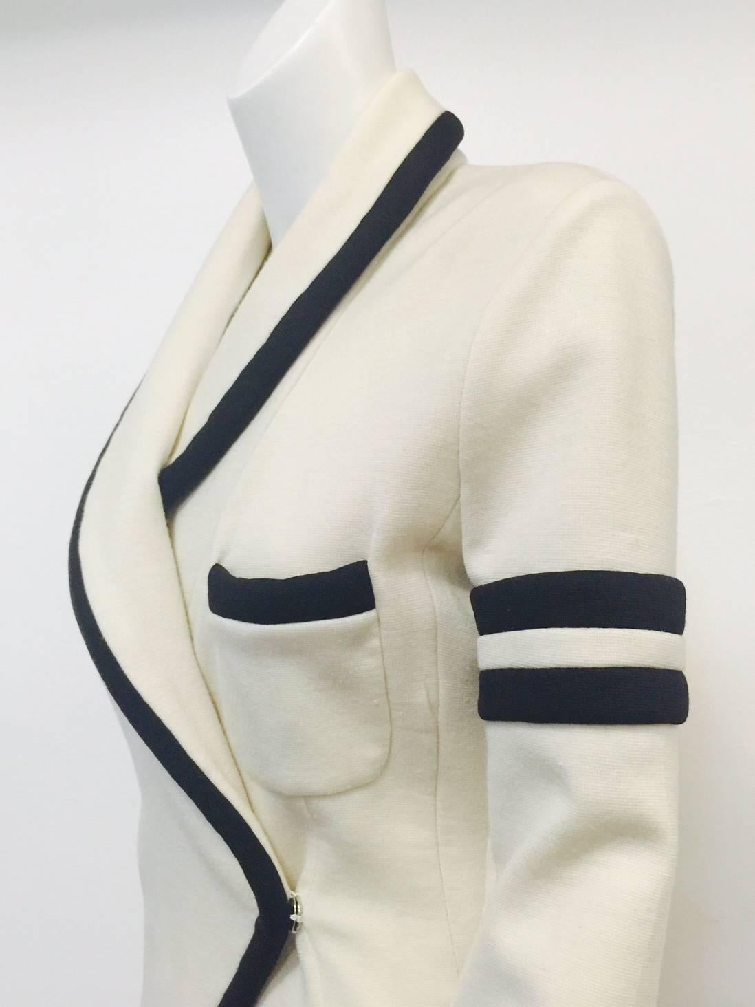 Balenciaga Fitted Ivory Wool Jersey Jacket With Shawl Collar and Black Trim  In Excellent Condition In Palm Beach, FL