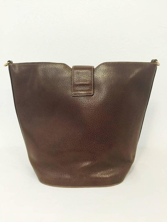 Vintage Gucci Brown Leather Bucket Bag With Signature Web Shoulder Strap at 1stdibs