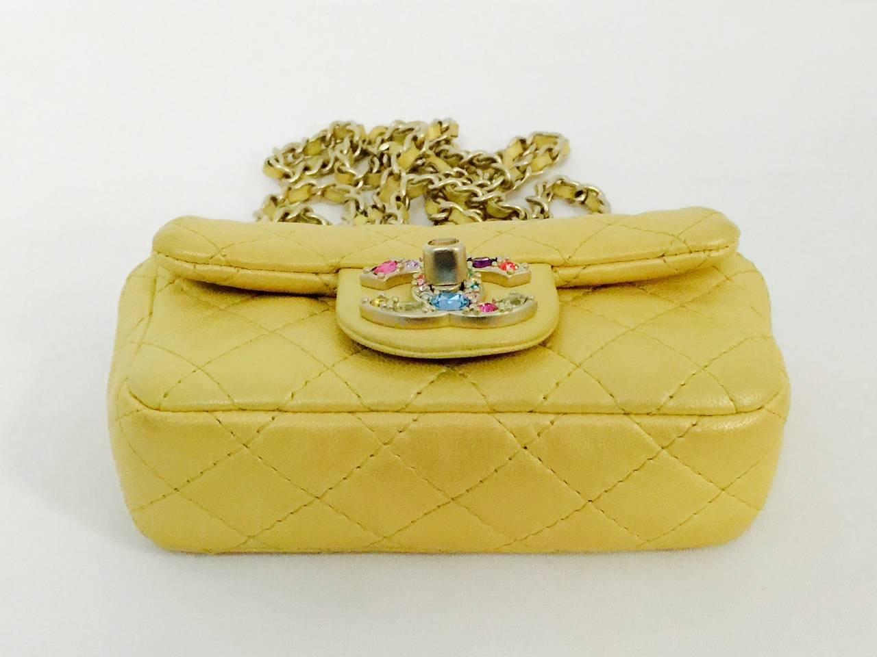 New Chanel Gold Metallic Ltd Edition Mini Flap Bag With Jeweled Closure 14671349 In New Condition In Palm Beach, FL