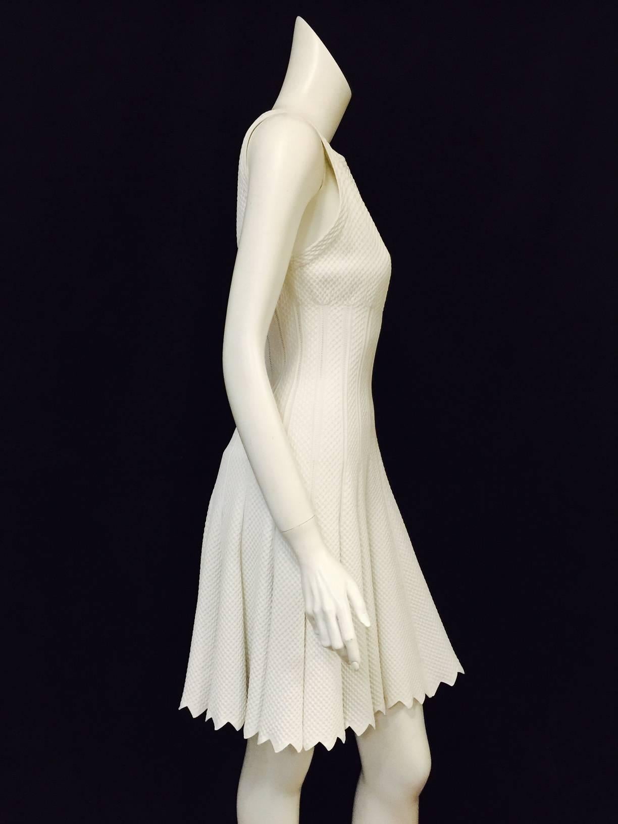 Iconic Azzedine Alaia White Sleeveless Stretch Dress  In Excellent Condition For Sale In Palm Beach, FL