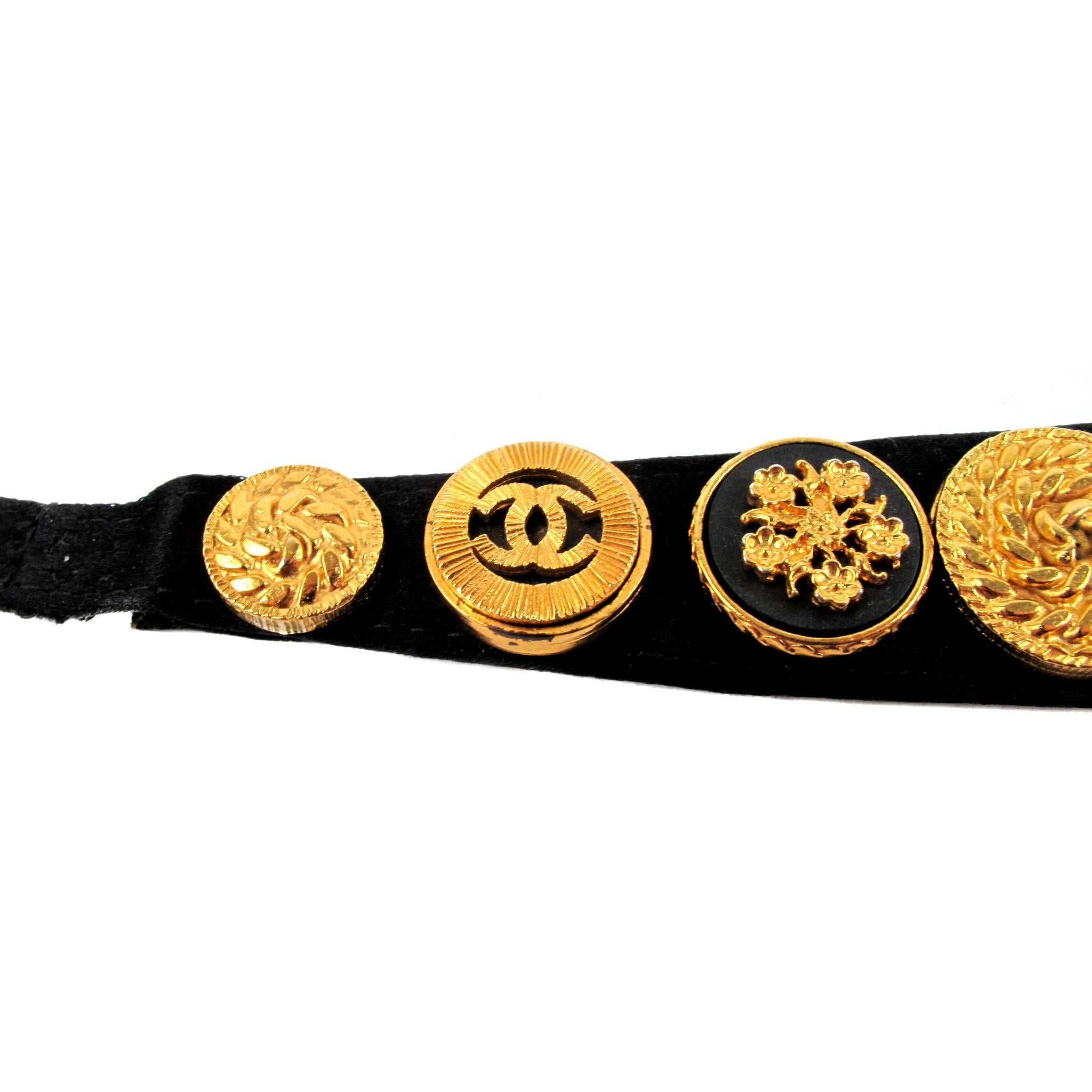 Vintage Rare Chanel Black Velvet & Leather Choker With Gold Tone Medallions In Good Condition In Palm Beach, FL