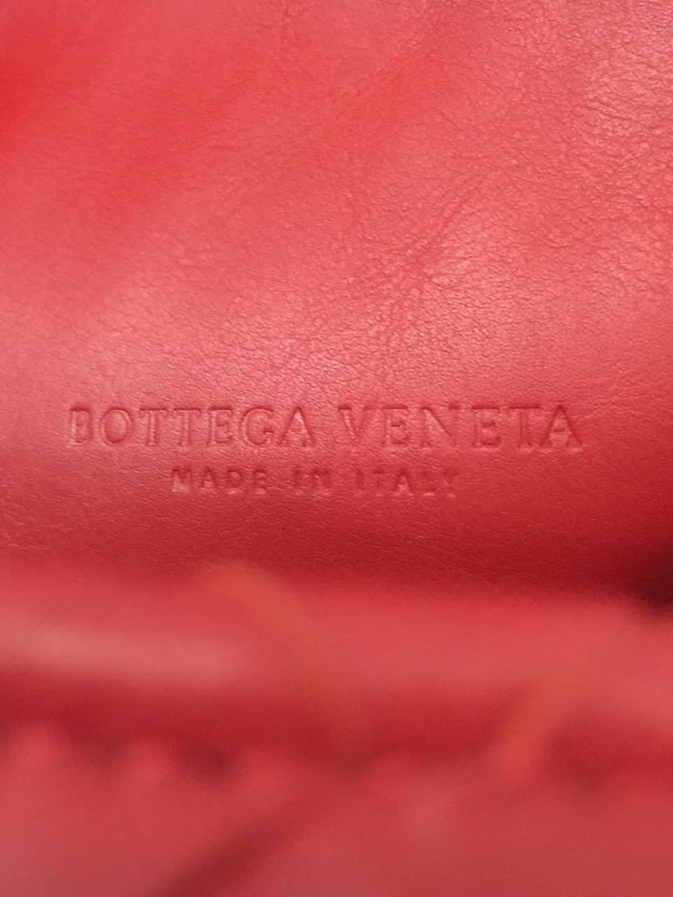 Bottega Veneta Rapturous Red Intrecciato Weave Large Hobo   4