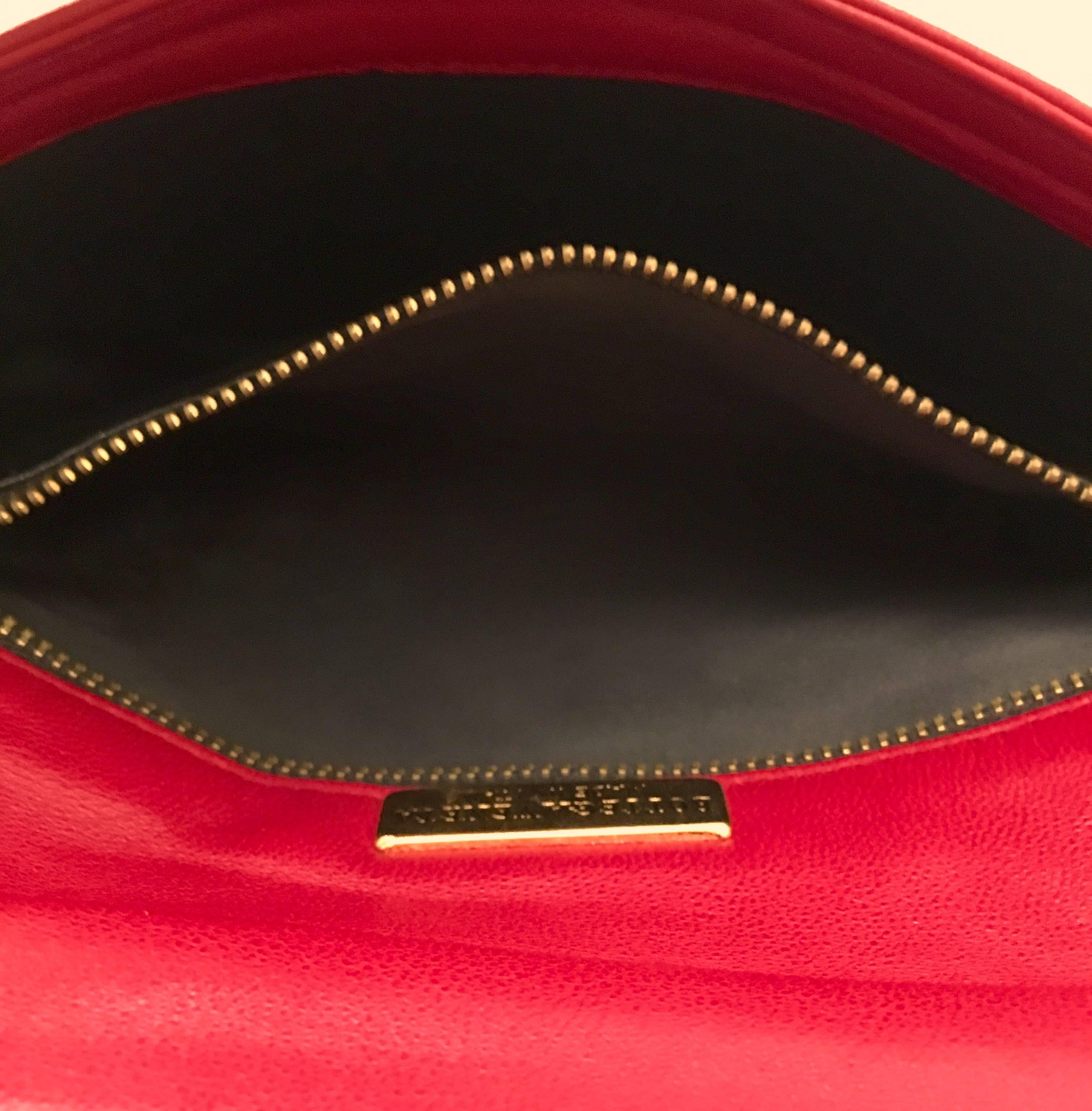 Beautiful Bottega Veneta Red Convertible Intrecciato Crossbody/Clutch 4