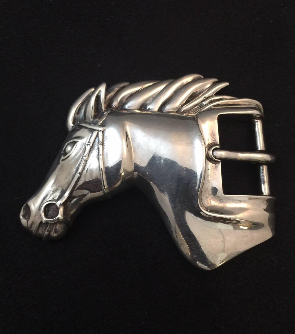 The horse has always been a beloved animal.  Majestic, proud and athletic.  Kieselstein Cord has captured the movement in a meticulously crafted Equestrian themed horse head buckle in Sterling Silver.  He appears to be in full gallop while sitting