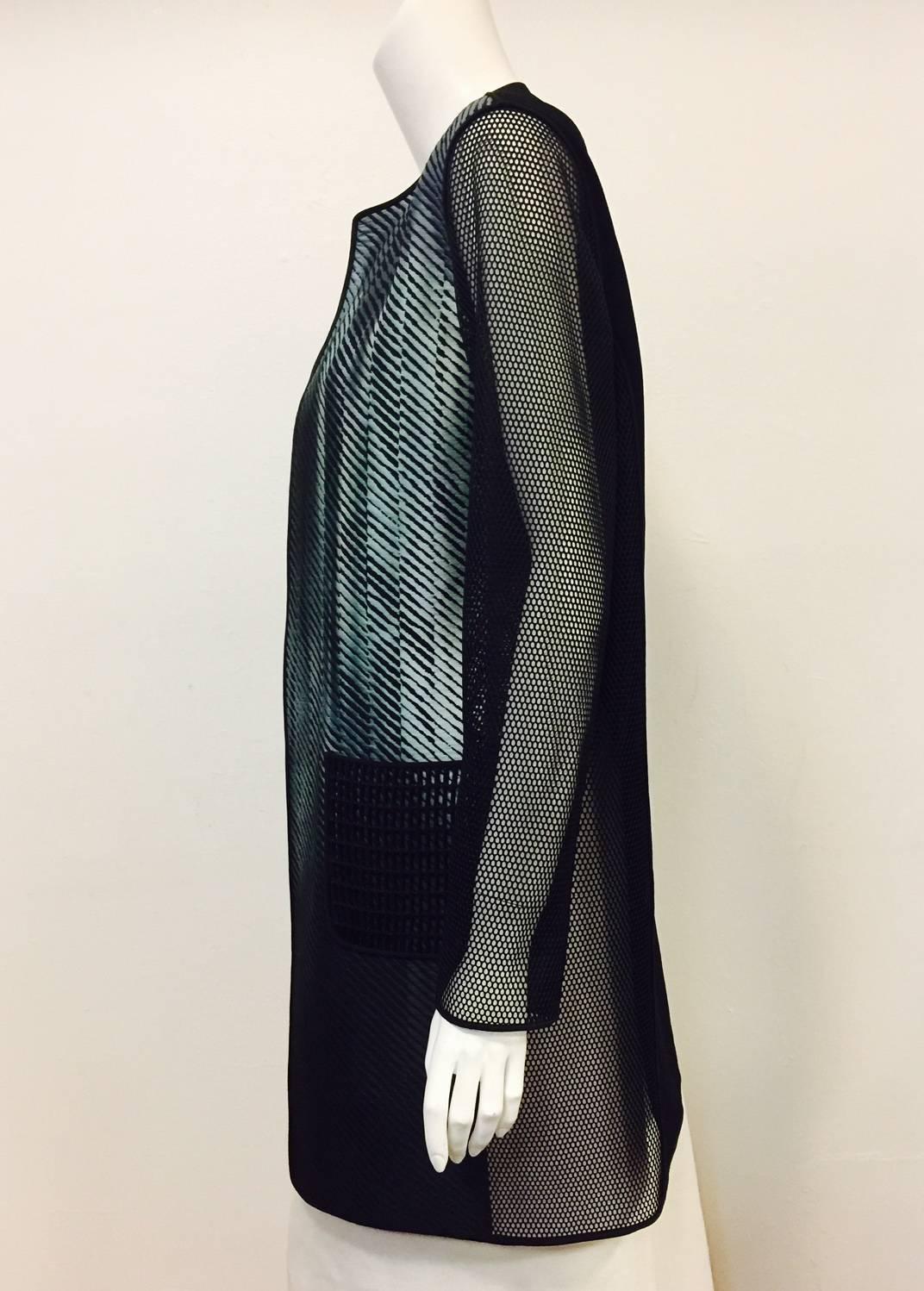 Elie Tahari Modern Knee-Length Coat With Abstract Print Front and Net Panels In Excellent Condition In Palm Beach, FL