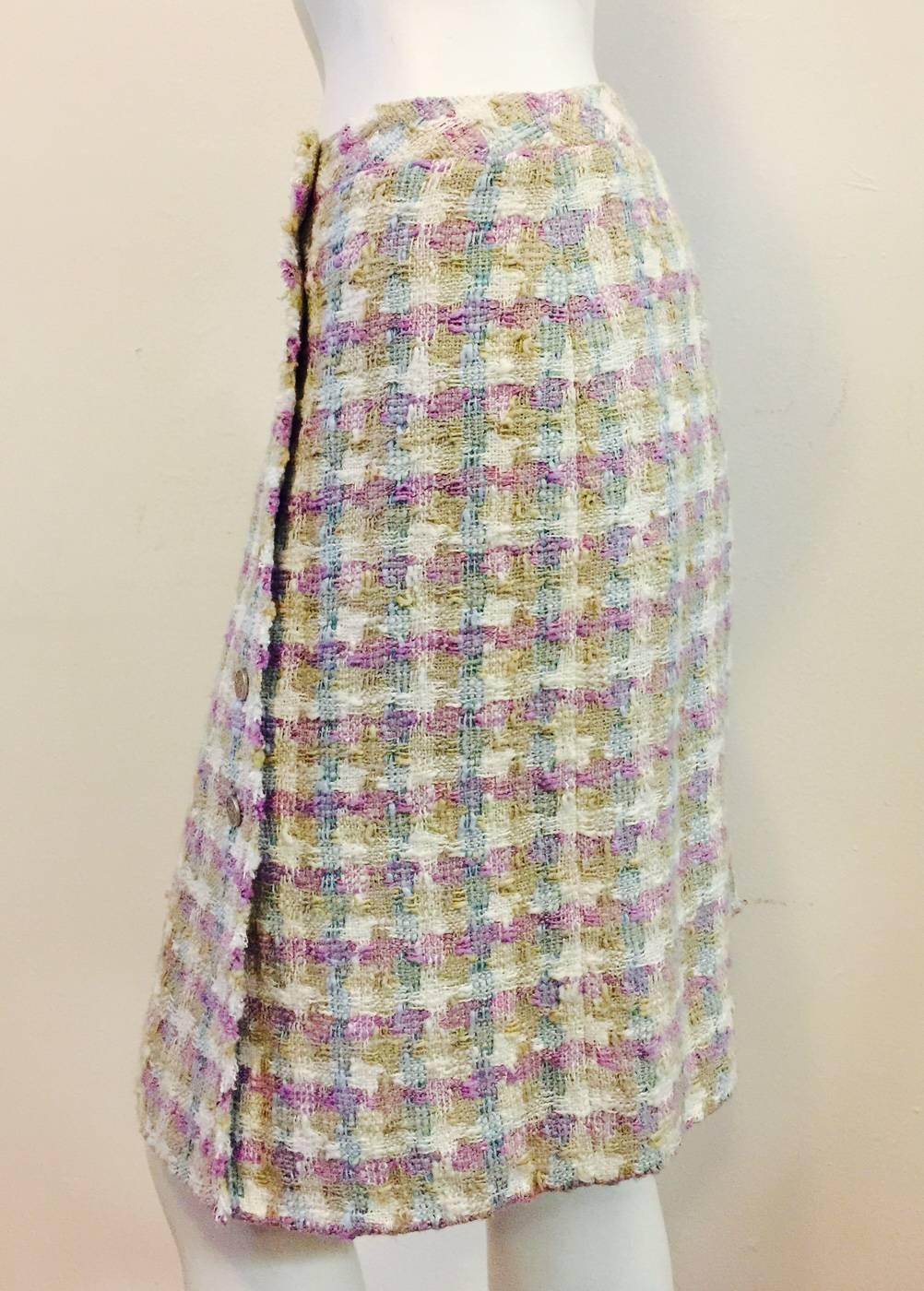 2008 Spring Cotton & Linen Blend Tweed Wrap Skirt With Inverted Pleat In Excellent Condition For Sale In Palm Beach, FL