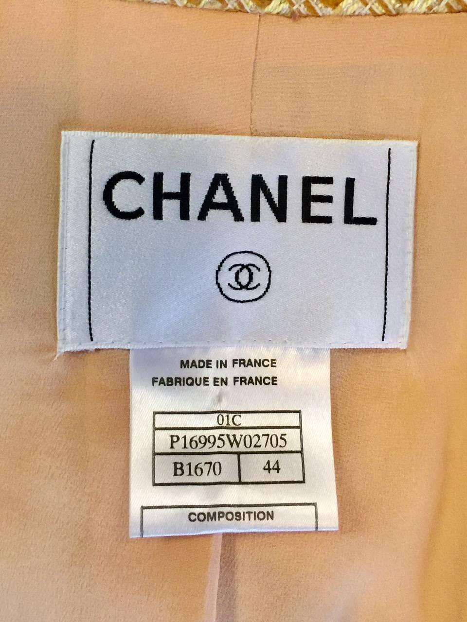 Chanel 2001 Cruise Honey and Tan Tweed Dress and Coat Ensemble In Excellent Condition In Palm Beach, FL