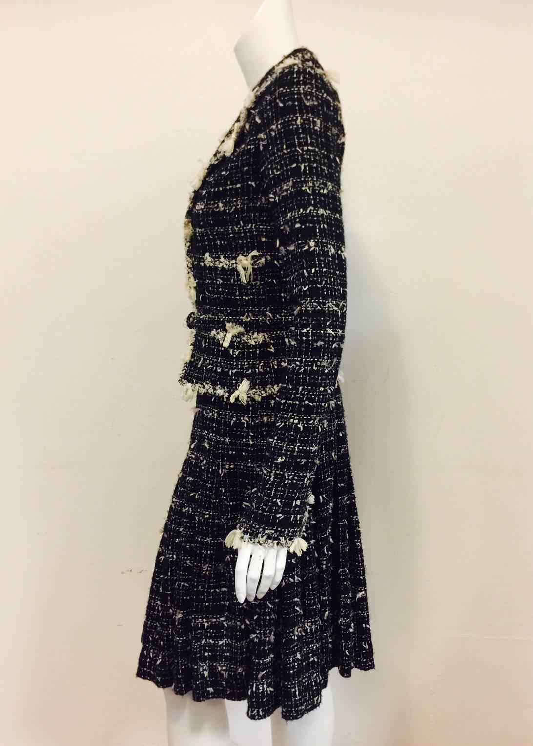 Chanel 2005 Cruise Black & White Tweed Belted Long Sleeve Dress w  Trim In Excellent Condition In Palm Beach, FL