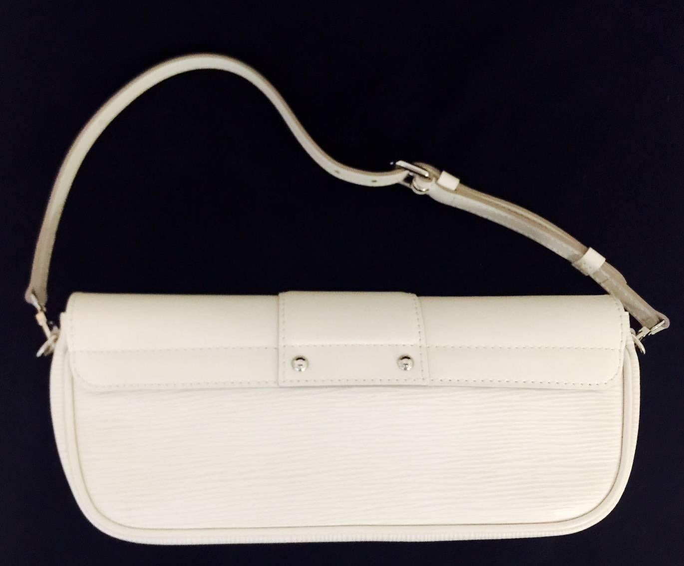 Beige Louis Vuitton Ivory Epi Pochette Montaigne 