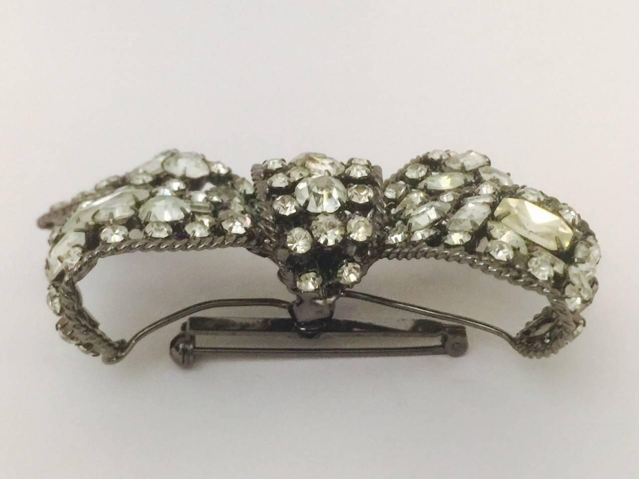 Bodacious Bow Brooch by Lawrence VRBA In Excellent Condition In Palm Beach, FL