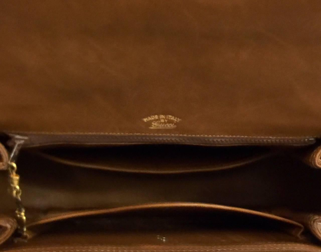 Glamorous Gucci Carob Suede Bamboo Handle Handbag 2