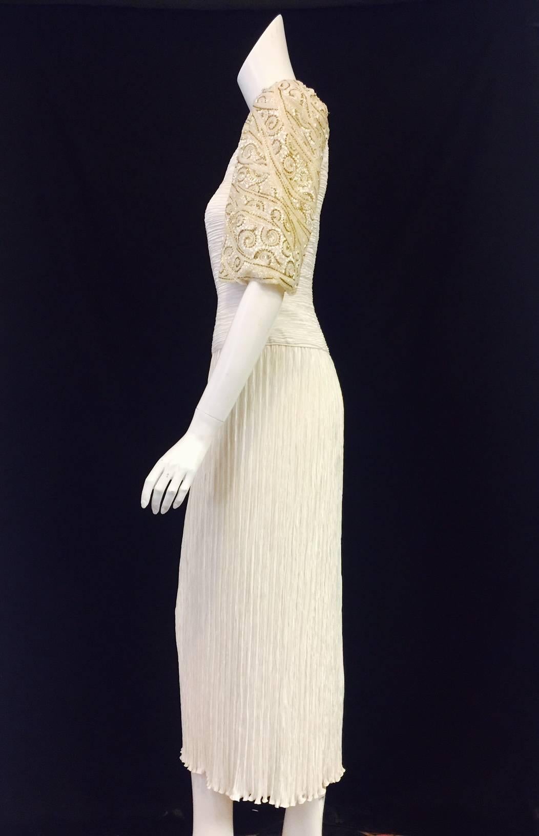 Magnificent Mary McFadden Ivory Gown W Embroidered Sleeves and Neckline For Sale 2