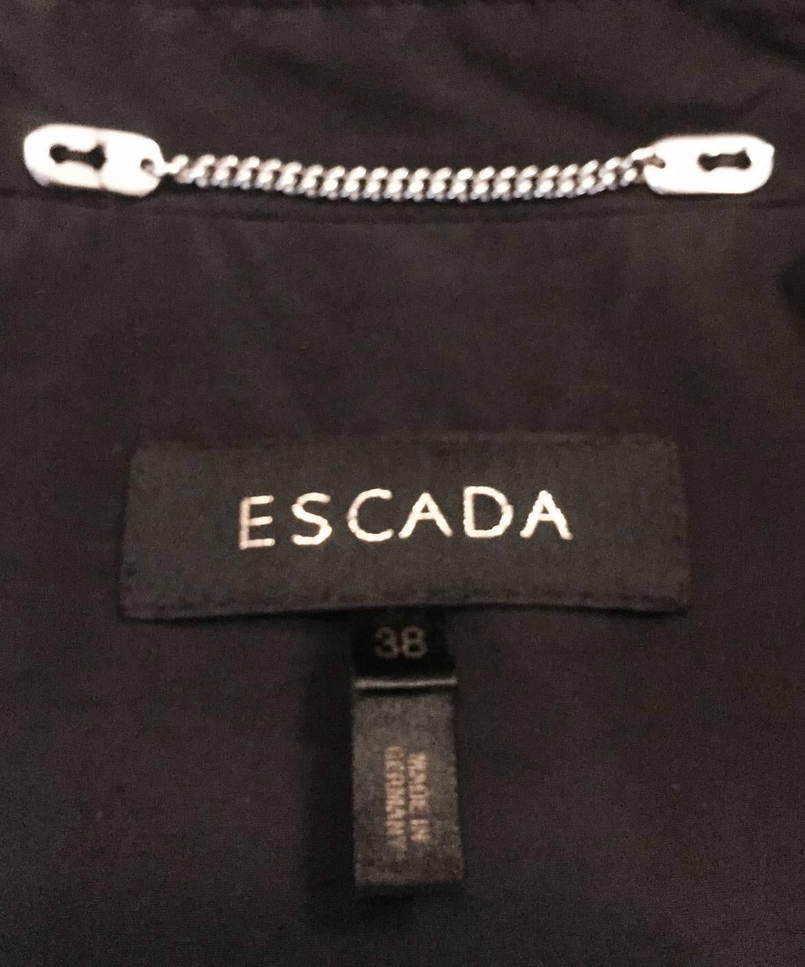 Excellent Escada Black Raincoat in Lightweight Nylon For Sale 2