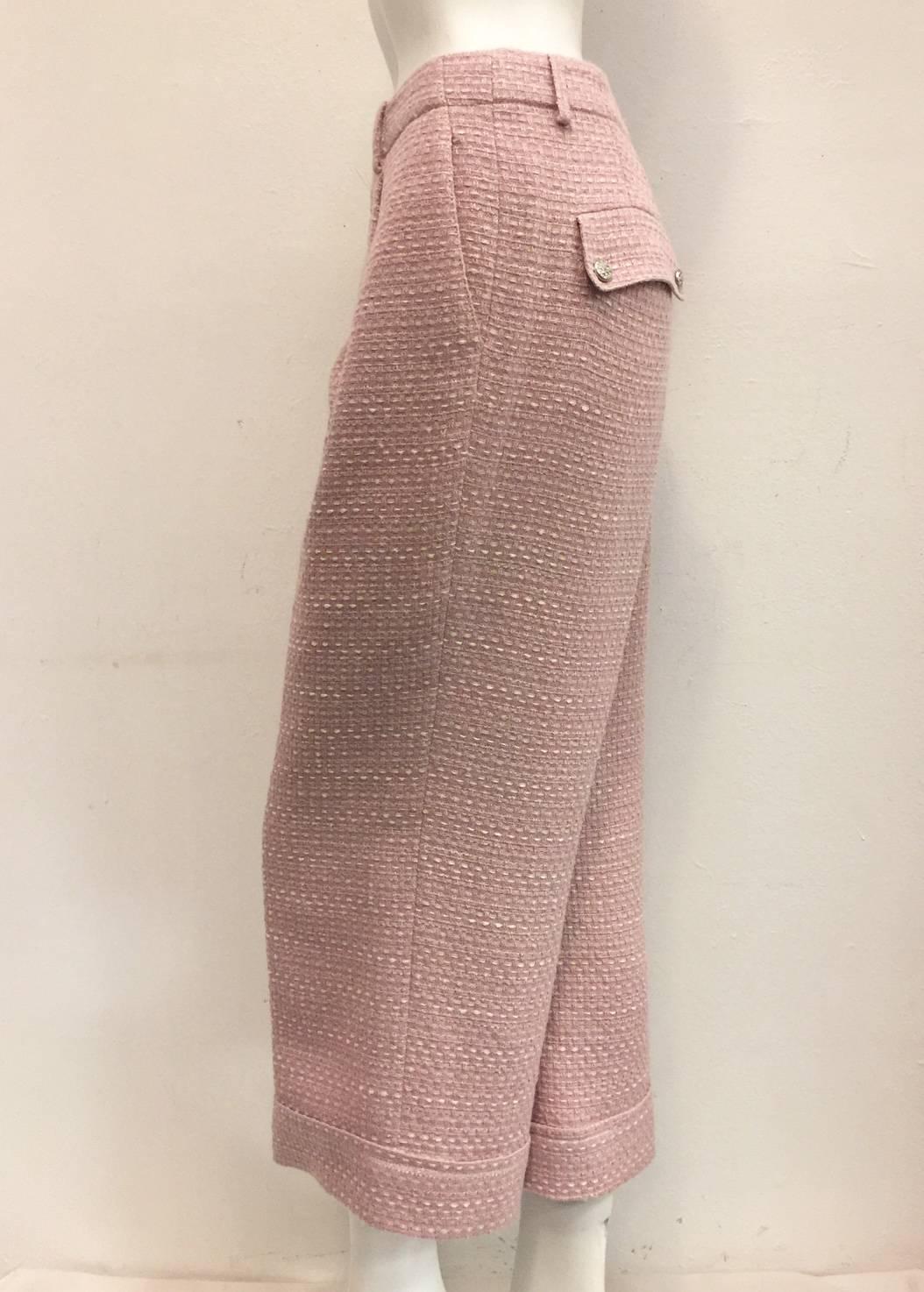 Classic Chanel Pink and Ivory Cropped Wide Leg Open Weave Knit Pant In Excellent Condition In Palm Beach, FL