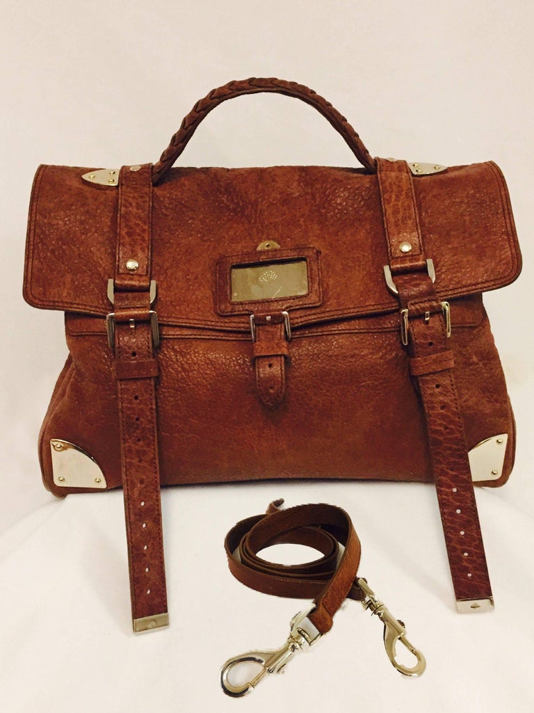 Memorable Mulberry Textured Leather Messenger Bag For Sale at 1stdibs