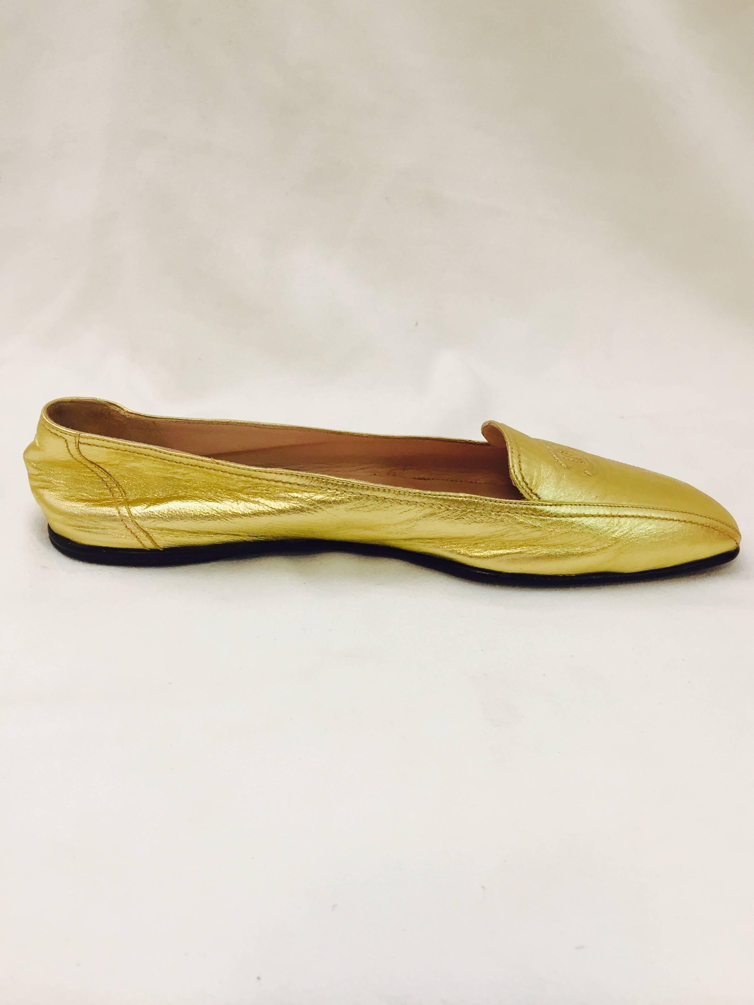 Women's Shimmering Chanel's Metallic Gold Lambskin Loafers with CC Logo At Top 