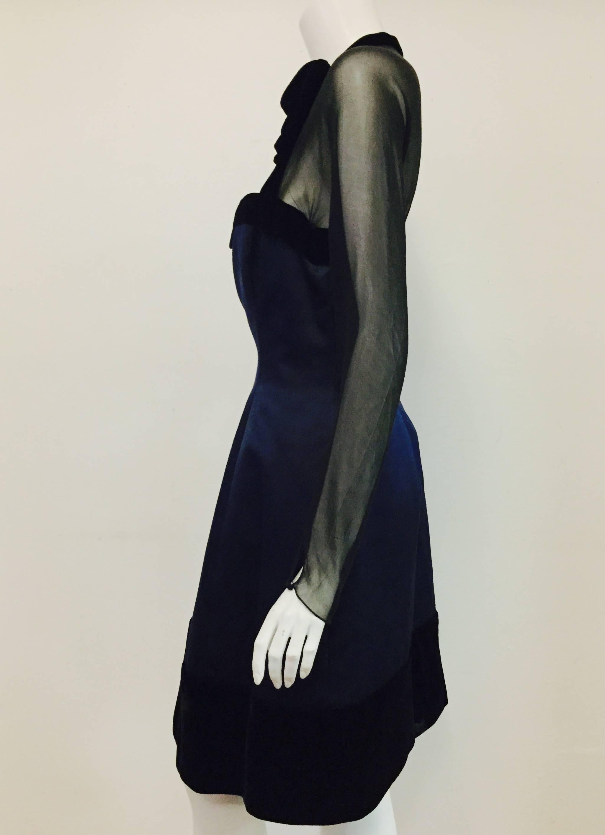 Women's  1990s Oscar de la Renta Navy Duchesse Satin Dress with Black Velvet Trim For Sale