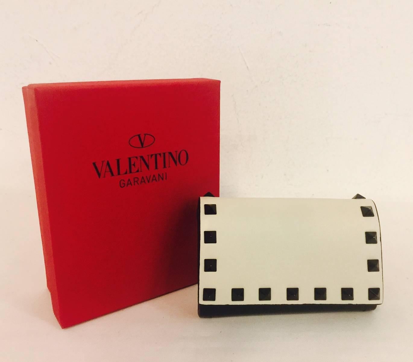 Vivacious Valentino Bi-Color Rockstud Vitello Leather Wallet With Card Case 3