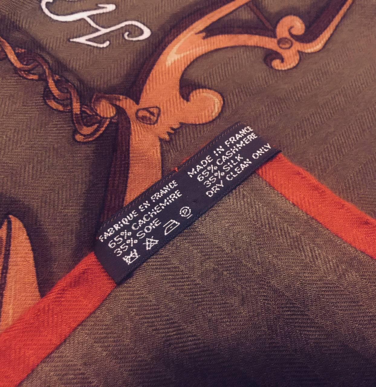 Highly Coveted Hermes L'Instruction du Roy Cashmere & Silk in Rouge & Taupe Hues In Excellent Condition In Palm Beach, FL