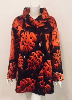 Luxurious Louis Feraud Black & Red Silk One of a Kind Evening Lounging Jacket