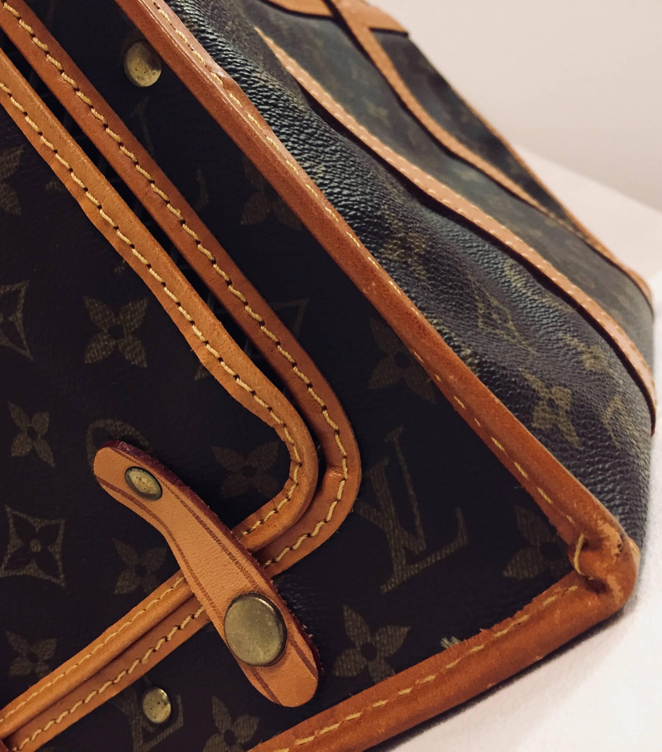 Women's or Men's Louis Vuitton Vintage Sac Chien 40 Pet Carrier