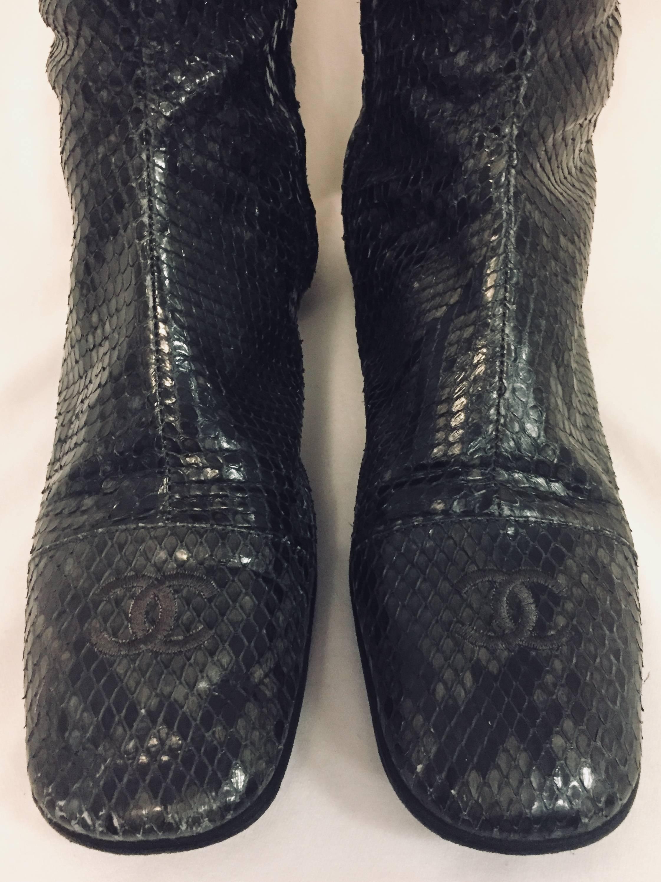 Chanel Green and Black Python Boots With Silver Metal Block Heels In Good Condition For Sale In Palm Beach, FL