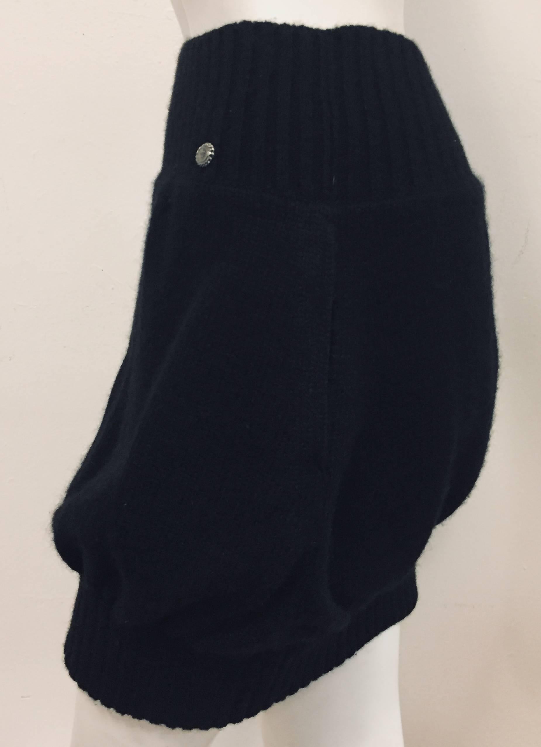 Women's Casual Chanel Black Bubble Skirt with Ribbed Waist & Hem  