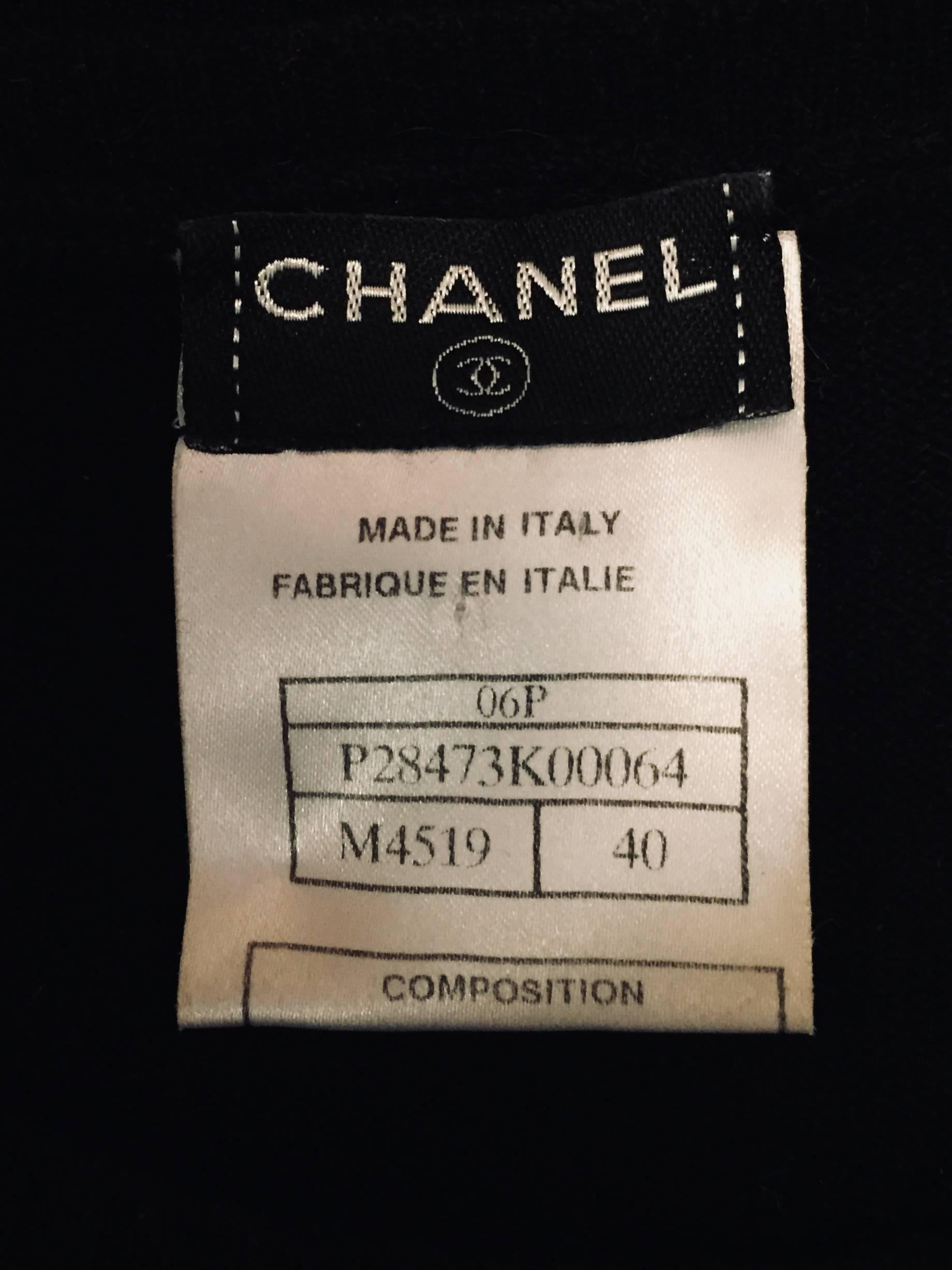 Chanel Multi Colored Cashmere Cupid & Man on Horse Sweater 40 In Excellent Condition For Sale In Palm Beach, FL