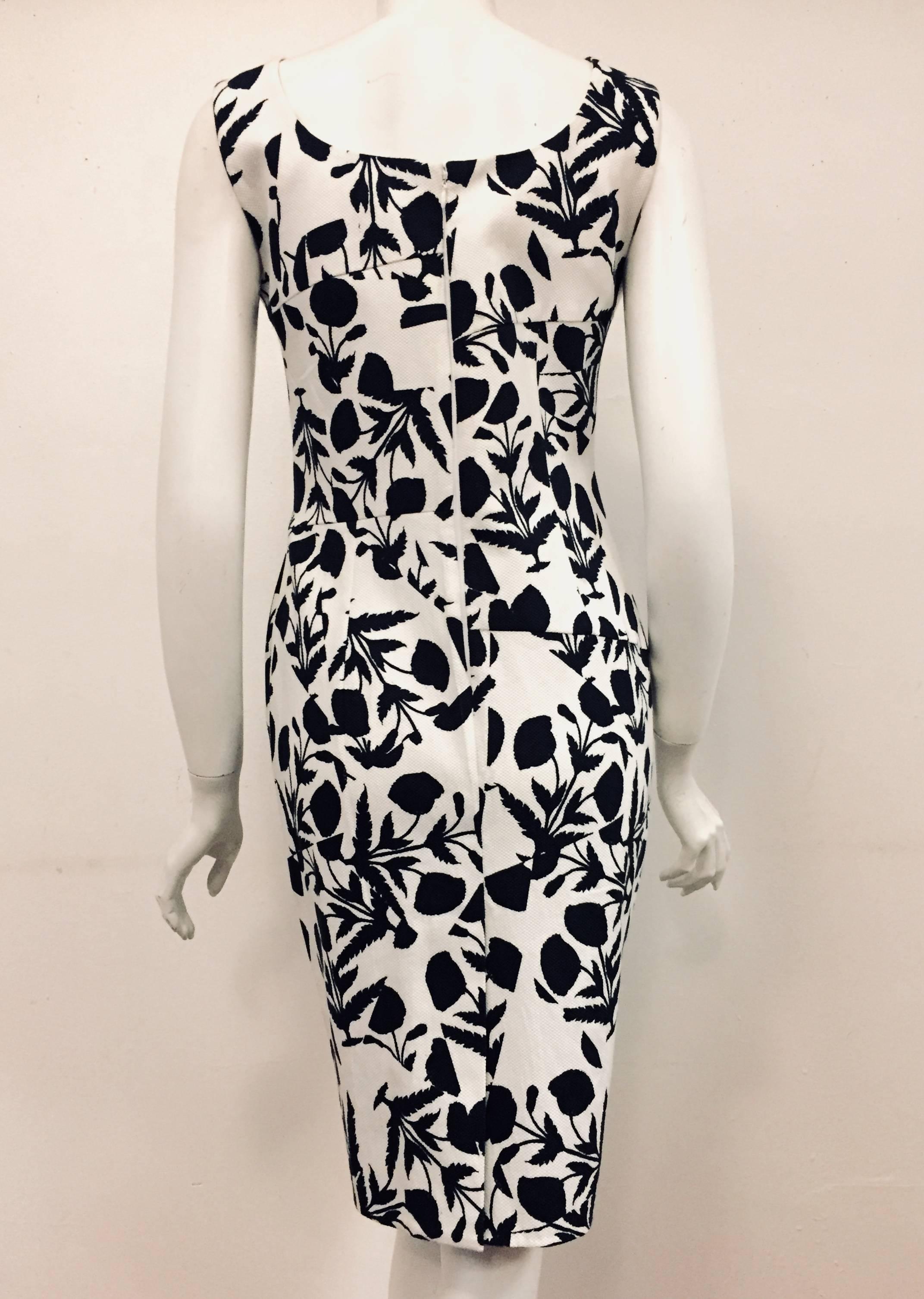 Gray Oscar de la Renta Blue and White Floral Pique Sleeveless Dress Size 8 US