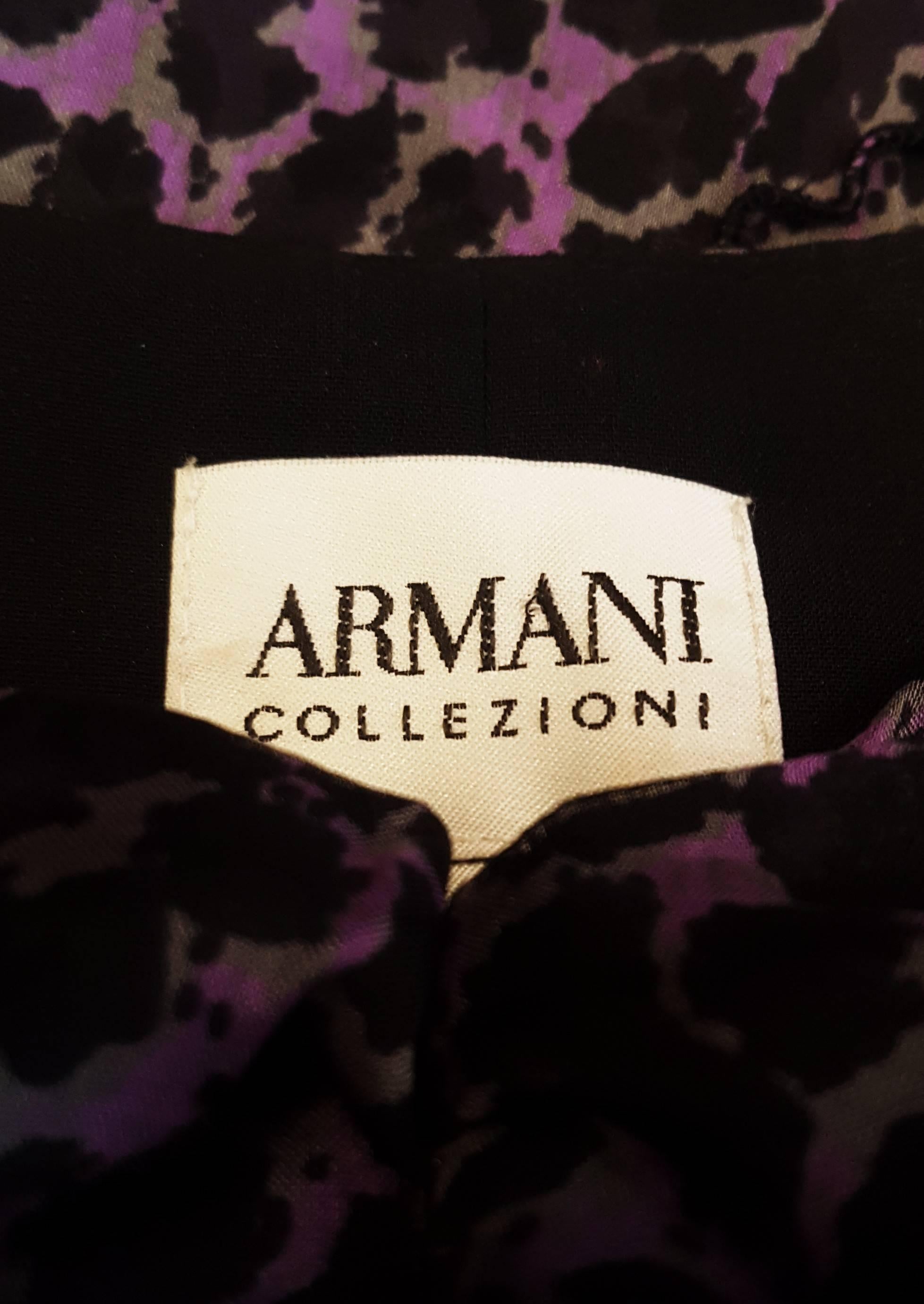 Women's Giorgio Armani Silk V Neck Purple Animal Print Tiered Ruffle Dress  For Sale