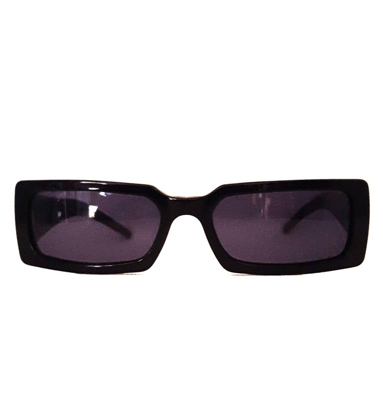 oval sunglasses chanel