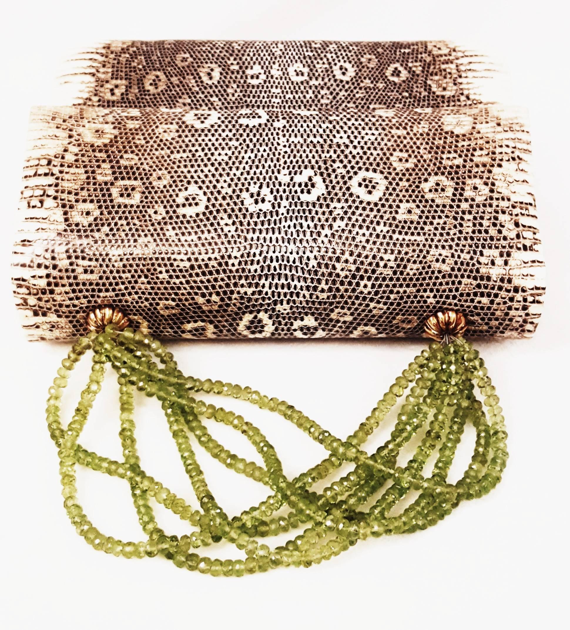 Darby Scott Lizard Evening Bag With Peridot Strands In Excellent Condition For Sale In Palm Beach, FL