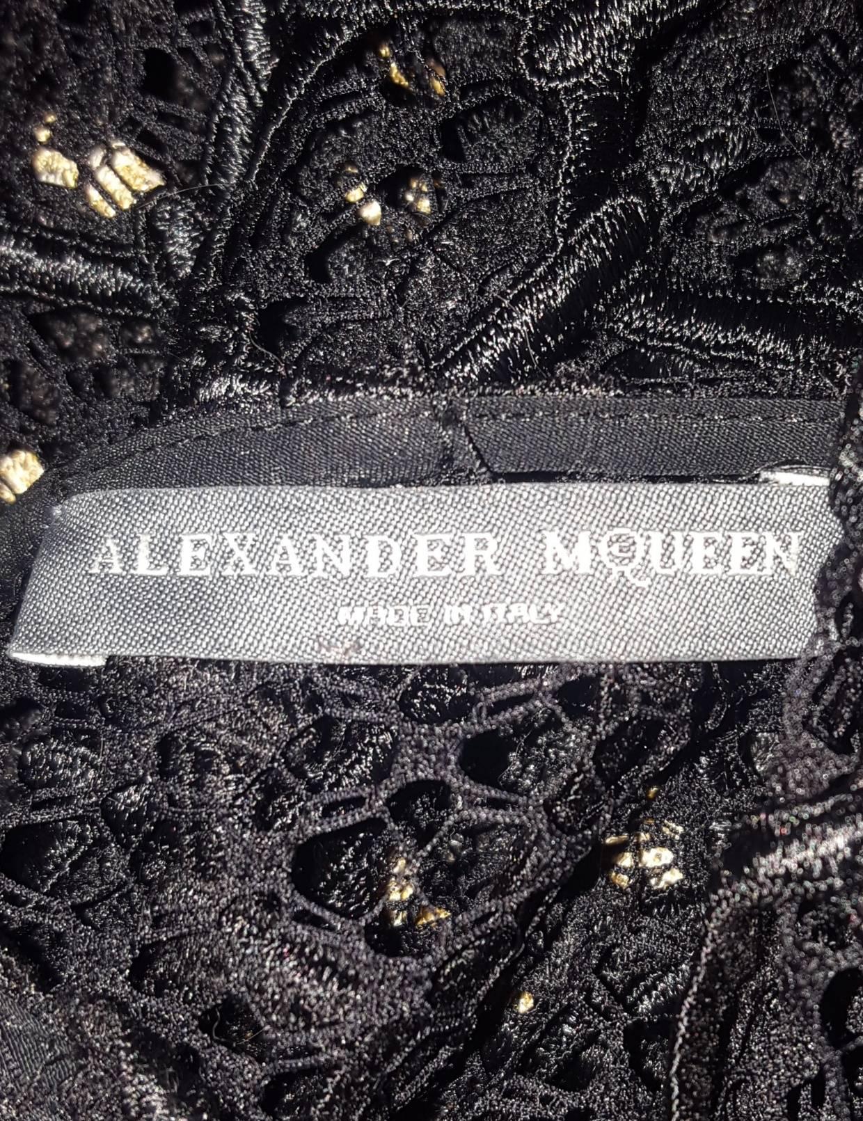 Women's Alexander McQueen Black & Gold Tone Honeycomb Macrame Skirt 46 EU For Sale