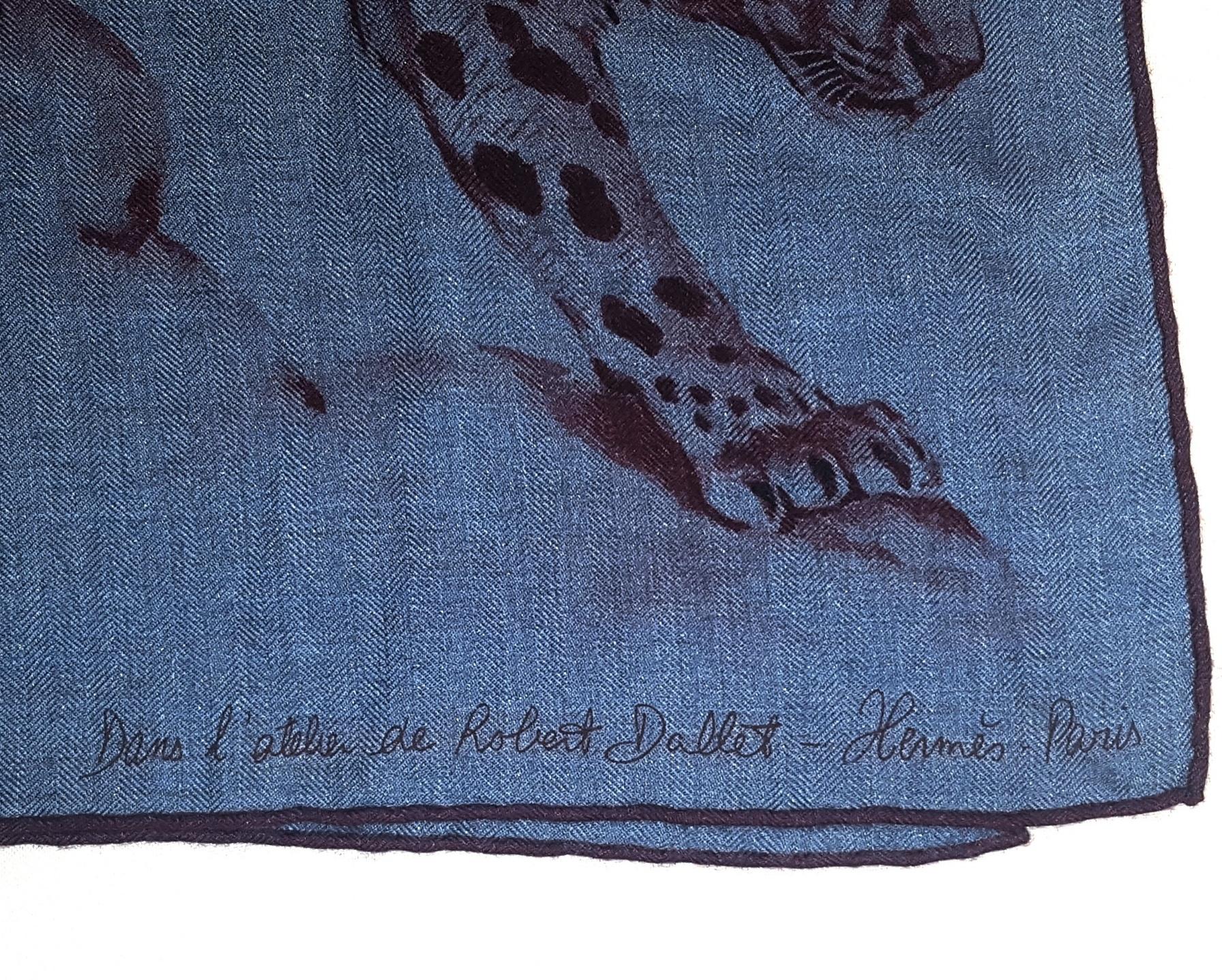  Hermès Scarf/Wrap Dans L'atelier de Robert Dallet Anthracite Tone & Burgundy For Sale 2