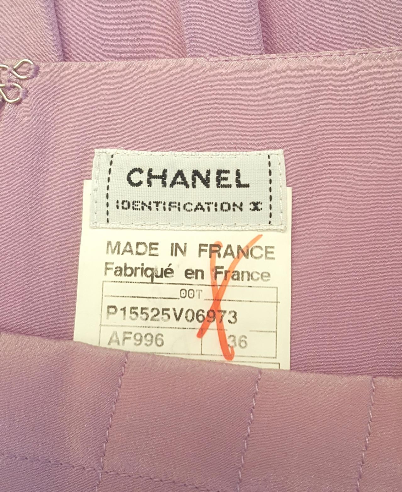 Women's Chanel Lavender Silk Pleated Skirt For Sale