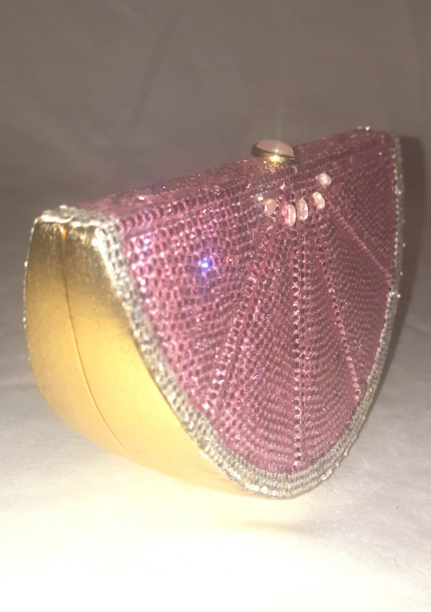 Judith Leiber Pink  and White Grapefruit Slice Clutch In Excellent Condition In Palm Beach, FL