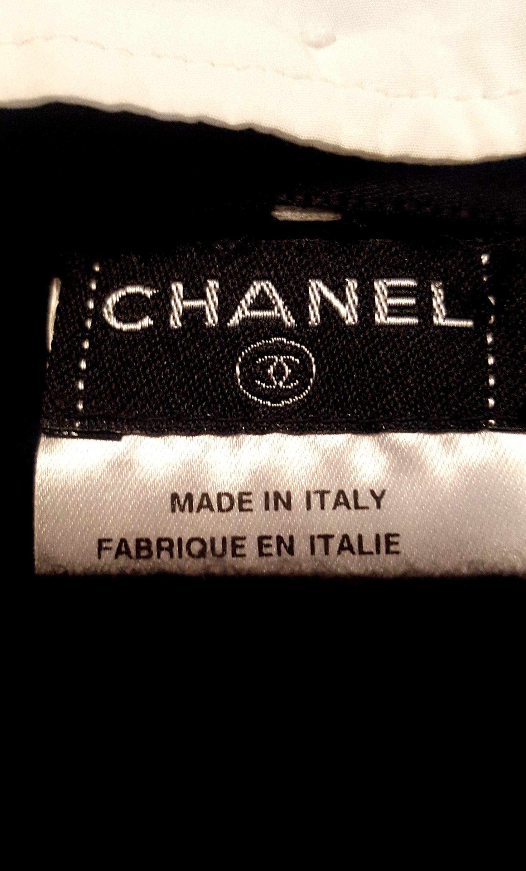 Chanel Black Cashmere Cardigan W/ Detachable Cotton Blouse '04 Fall Runway 40 For Sale 2