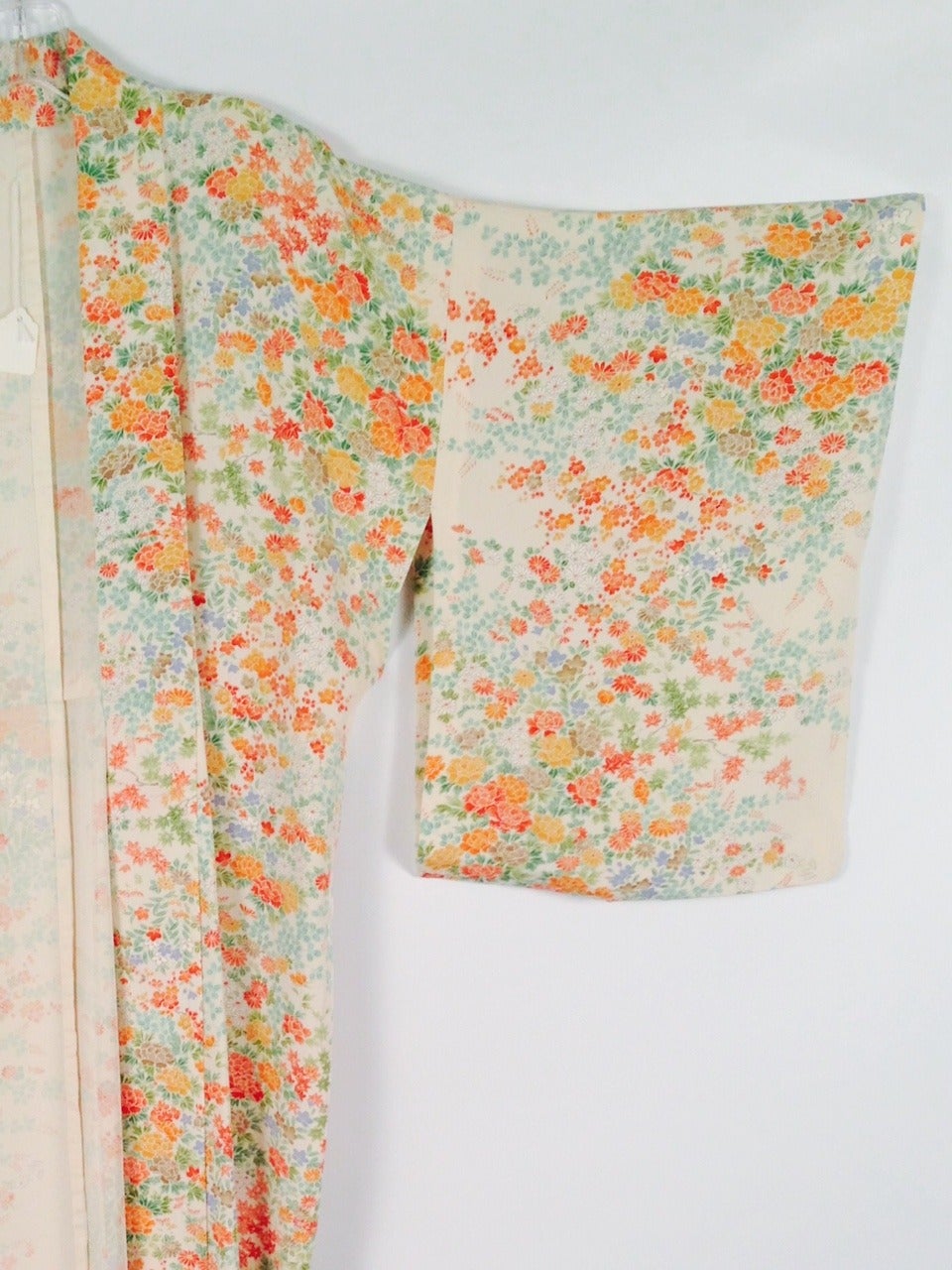Women's Vintage Silk Blend Kimono For Sale