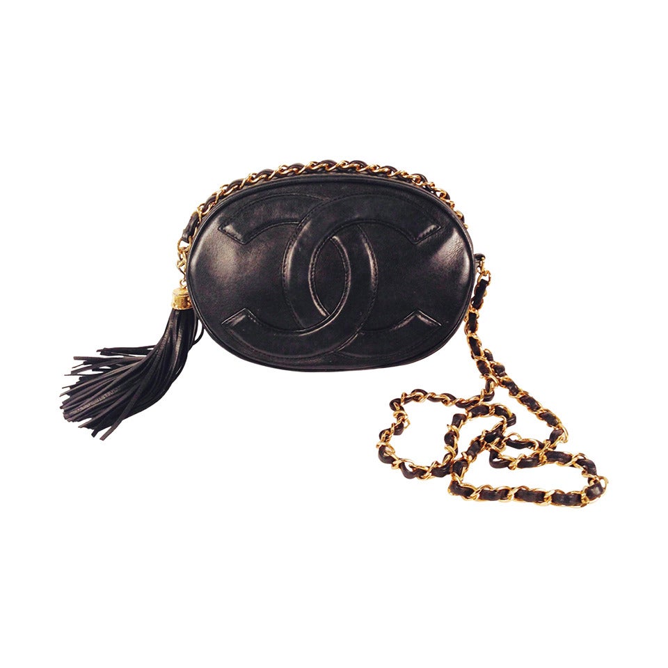 Vintage Chanel Oval "CC" Shoulder Bag For Sale