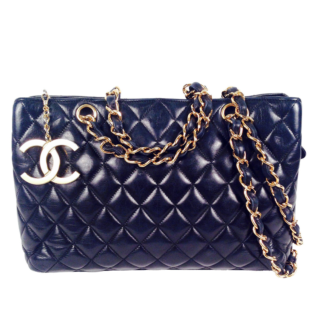 Vintage Chanel Black Quilted Lambskin Shoulder Bag For Sale