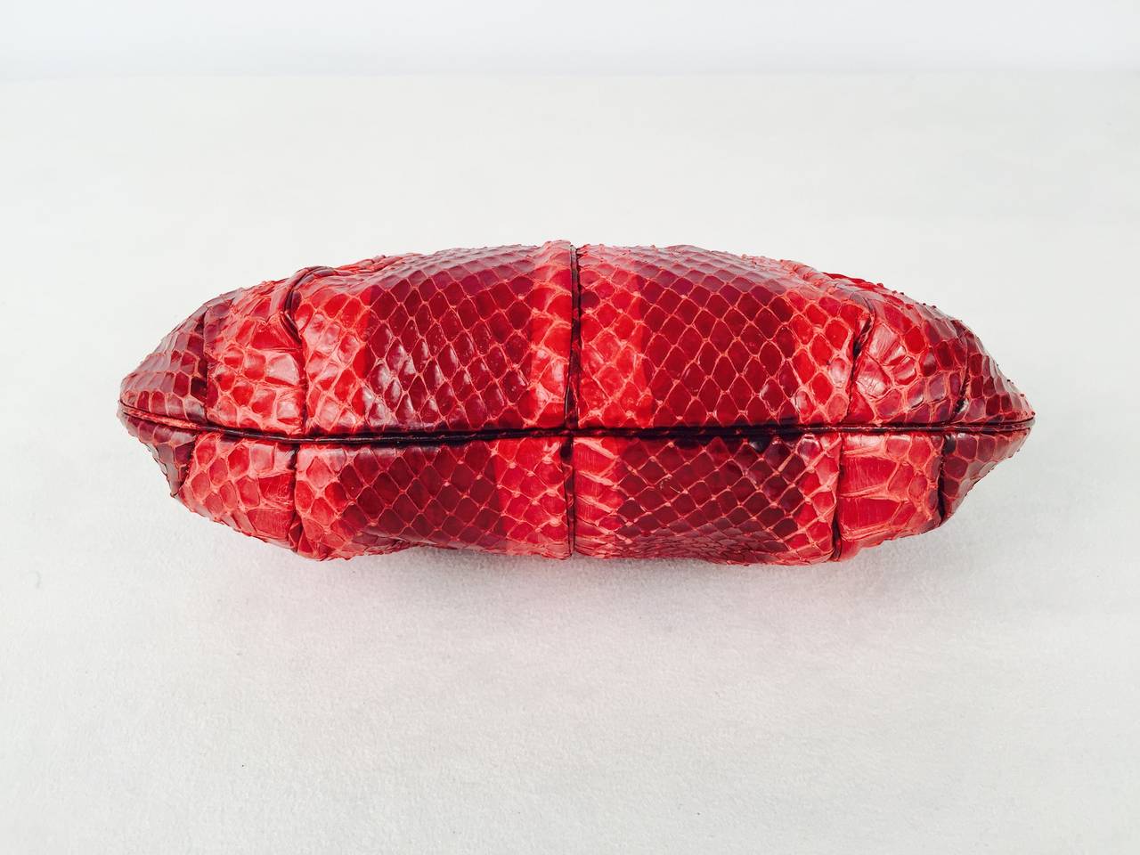 Judith Leiber Burgundy and Berry Snakeskin Evening Bag With Jeweled Clasp In Excellent Condition For Sale In Palm Beach, FL