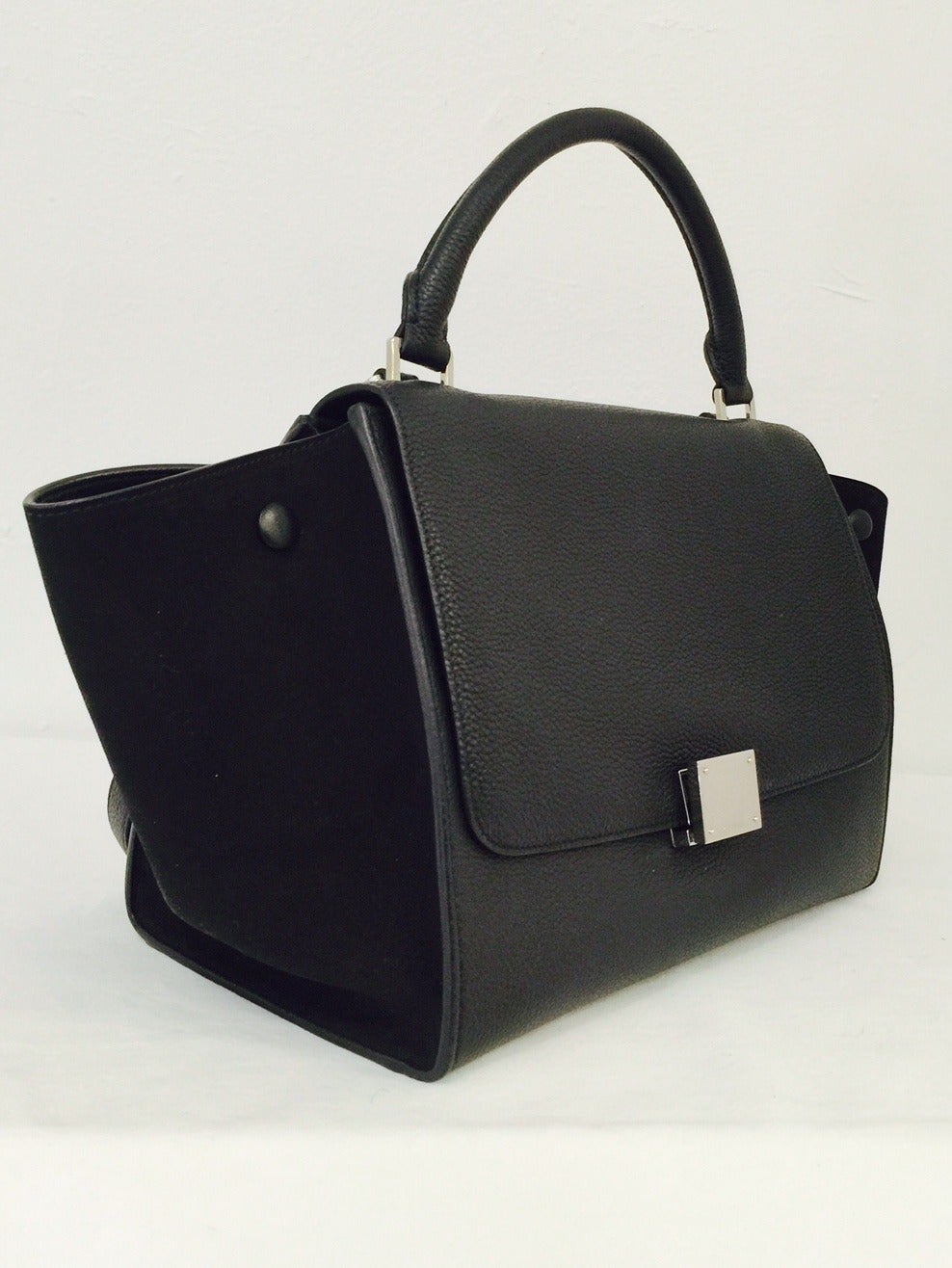 Coveted Celine Mini Trapeze Bag in Black In Excellent Condition For Sale In Palm Beach, FL