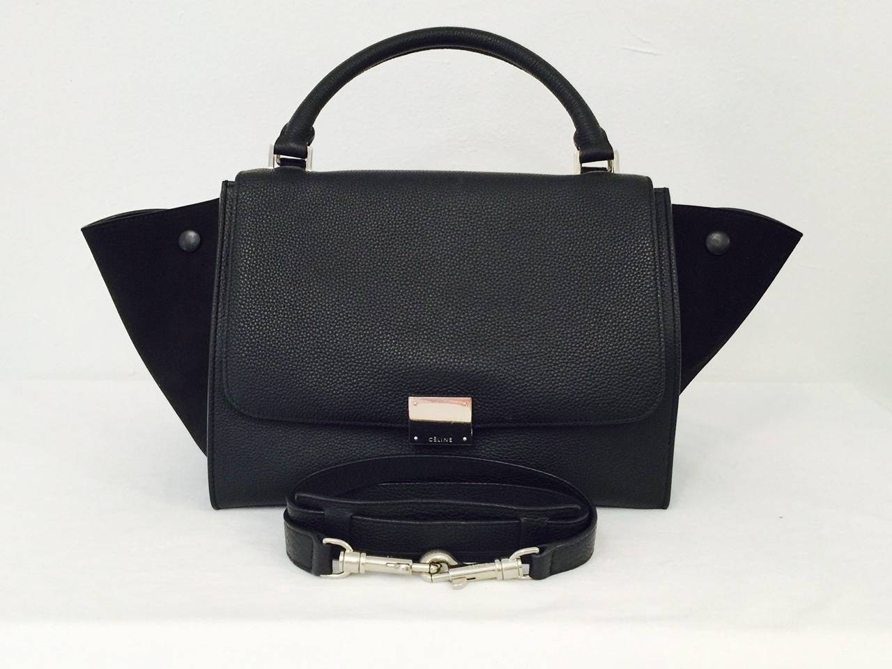 Coveted Celine Mini Trapeze Bag in Black For Sale 1
