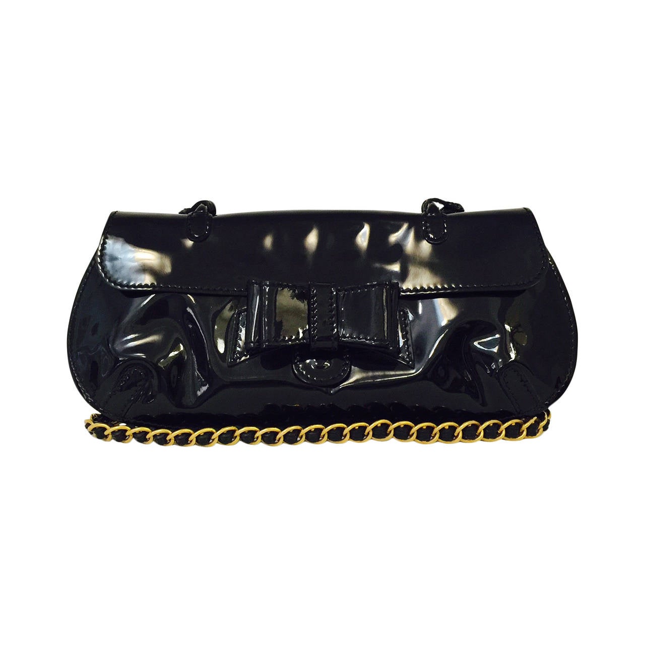 Valentino Garavani Patent Leather Shoulder Bag With Woven Chain Strap For Sale