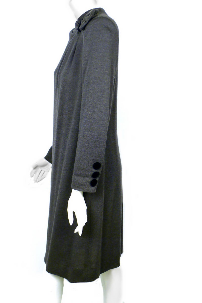 Vintage Pierre Balmain Long Sleeve Grey Wool Dress With Velvet Details In Excellent Condition For Sale In Palm Beach, FL