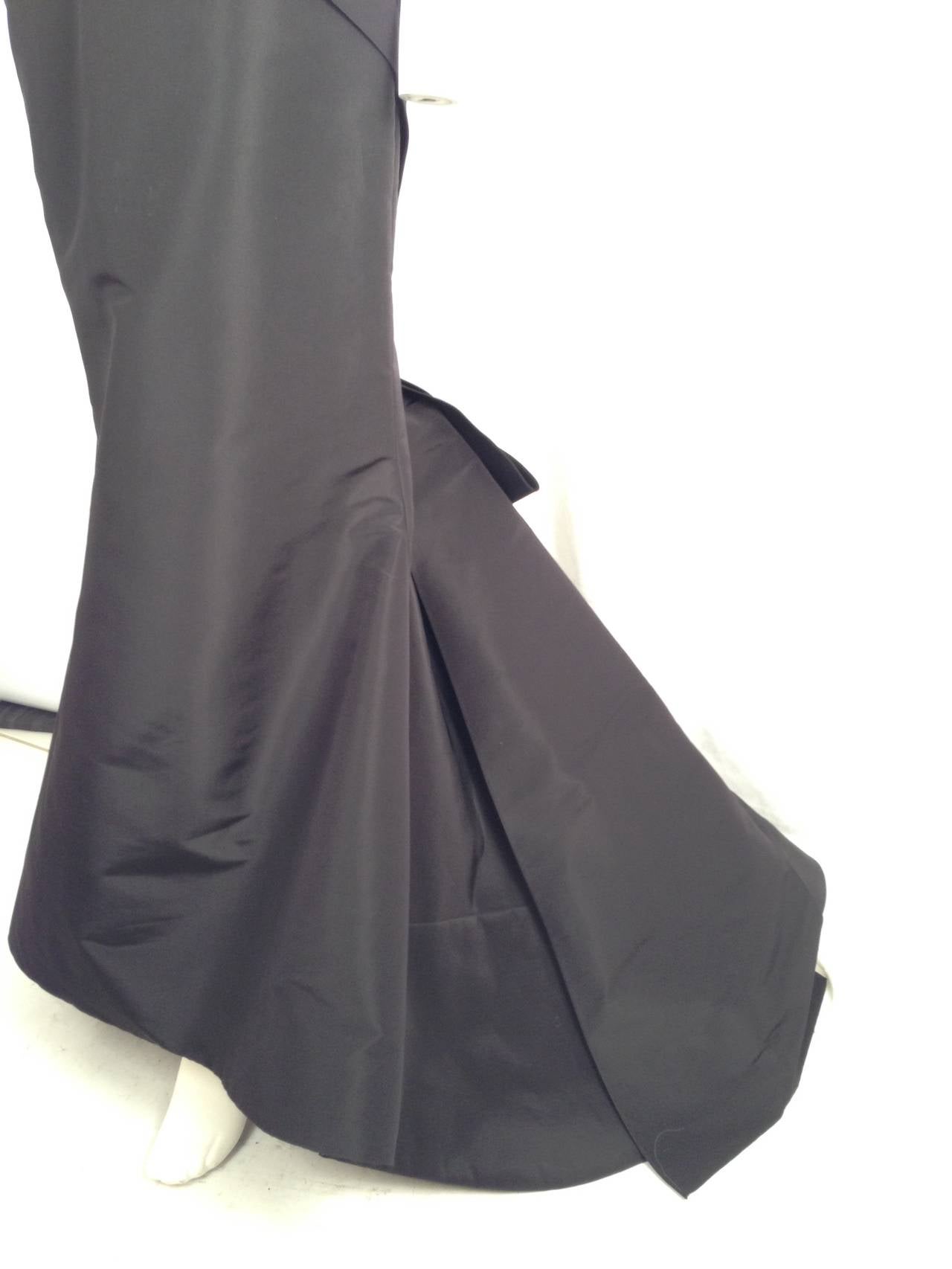 Oscar de la Renta Black Silk Faille Ball Gown For Sale 2