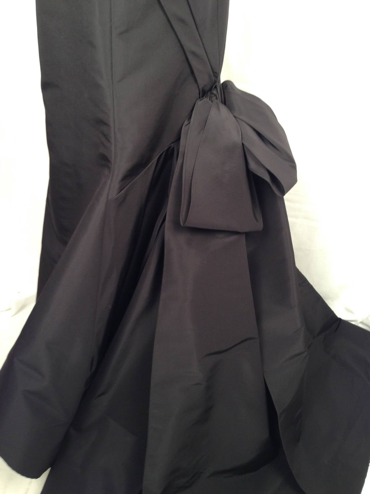 Oscar de la Renta Black Silk Faille Ball Gown For Sale 3