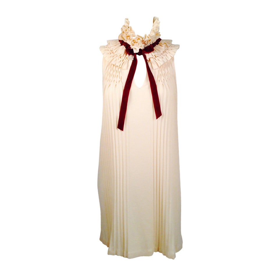 Escada Ivory Pleated Virgin Wool Sleeveless Dress With Detachable Collar