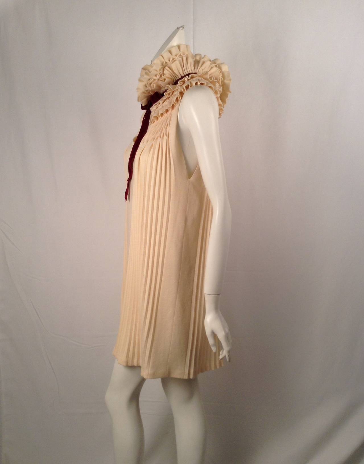 Beige Escada Ivory Pleated Virgin Wool Sleeveless Dress With Detachable Collar