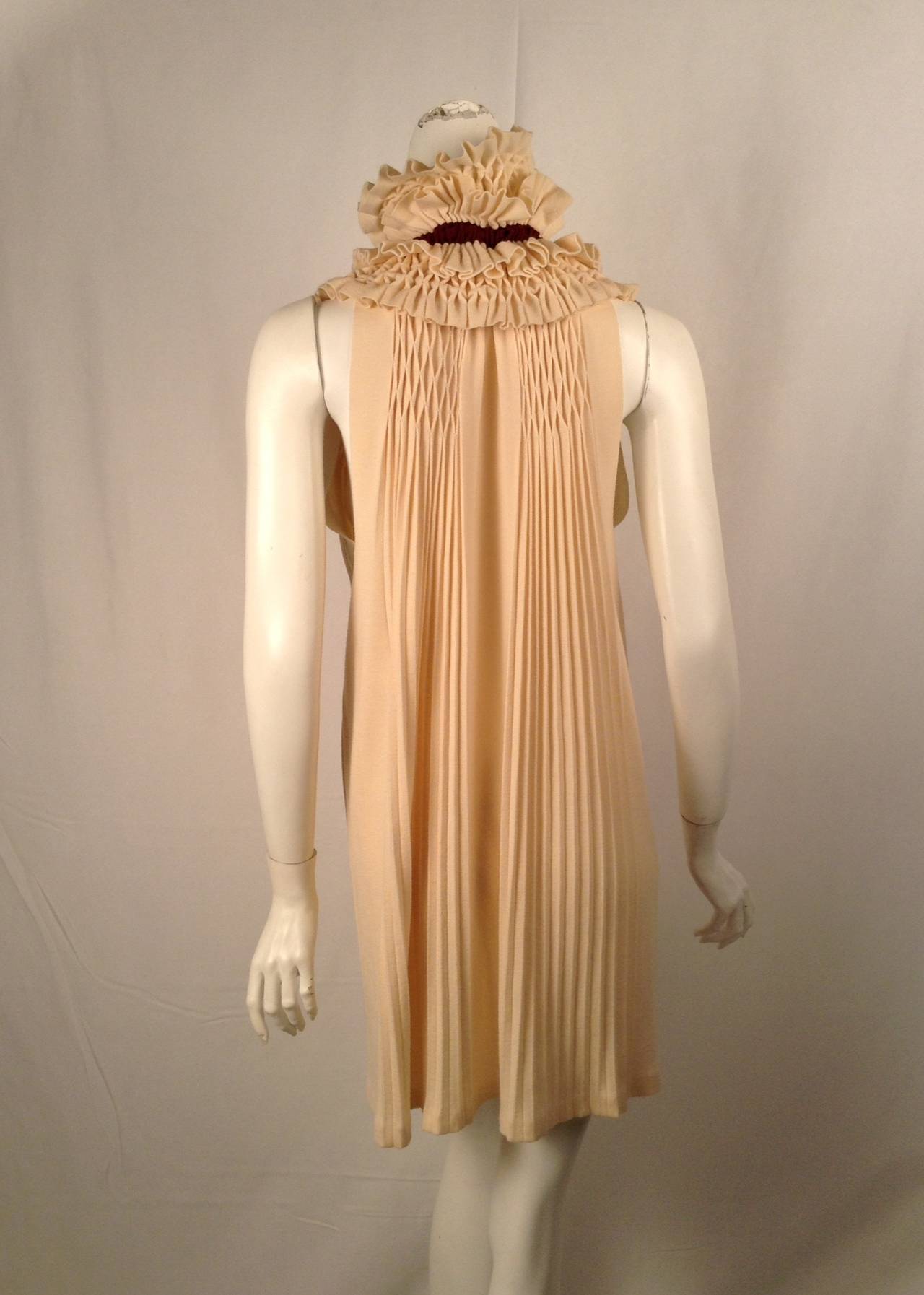 Escada Ivory Pleated Virgin Wool Sleeveless Dress With Detachable Collar In New Condition In Palm Beach, FL